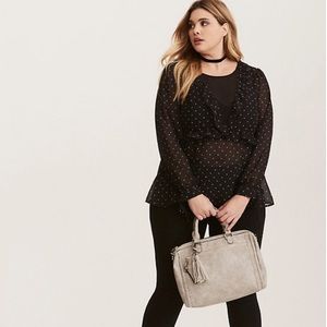🚨Flash Sale - Today Only 🖤🤍Torrid Long Sleeve Polka Dot Blouse 🖤🤍